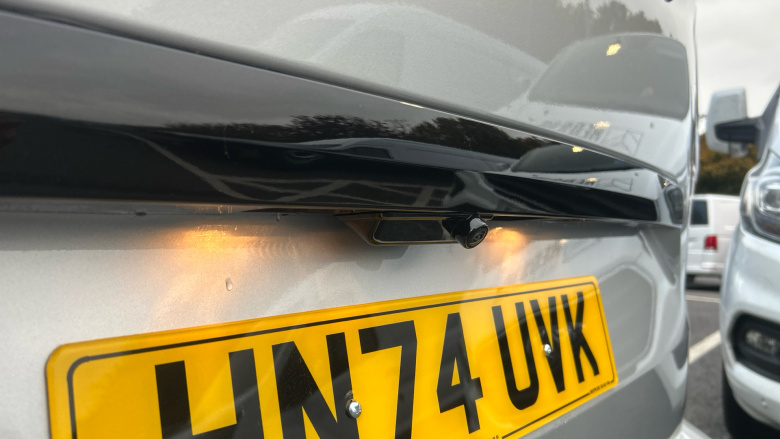 Ford Tourneo Custom 340 L2 Petrol Fwd 2.5 PHEV 232ps H1 Titanium 8 seater Auto